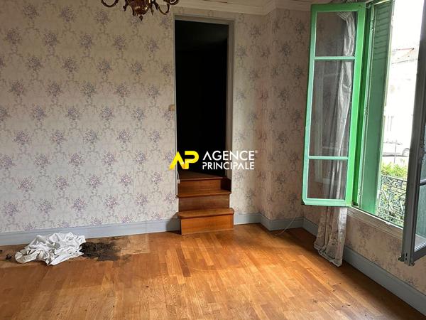 Sartrouville - Union - Maison 5 pièces 84.04 m2 avec garage et dépendance 309 900 € **  - Référence  9597