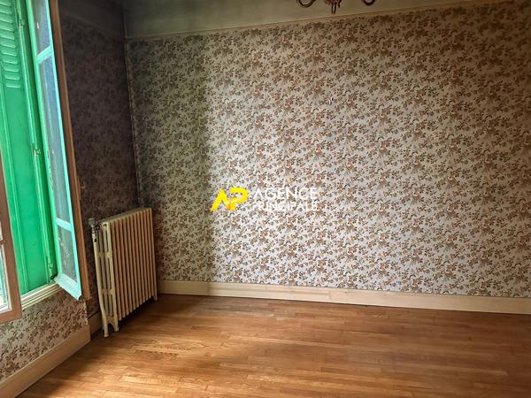 Sartrouville - Union - Maison 5 pièces 84.04 m2 avec garage et dépendance 309 900 € **  - Référence  9597