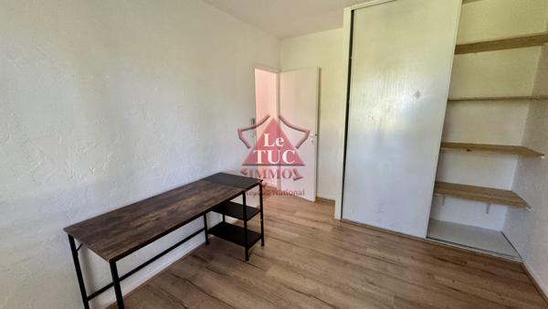 Grasse PLASCASSIER– Maison de plain-pied de 112 m² avec annexes incluse terrain plat 2000 m2 Grasse (06130)