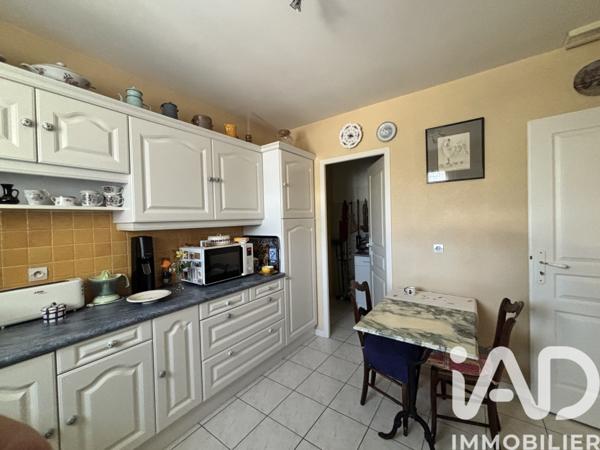 Maison à vendre 5 pièces 97,7 m² Castillon-la-Bataille