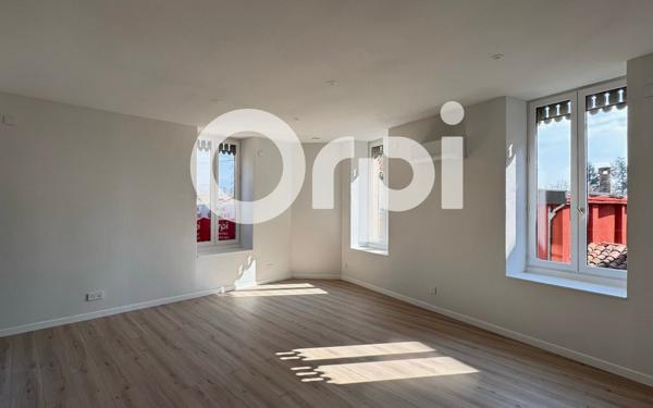 Appartement à louer    3 pièces • 59,33 m2 La Côte-Saint-André