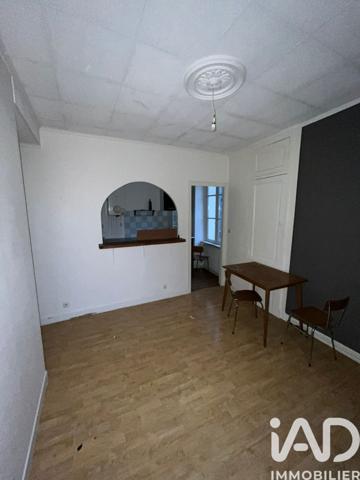Immeuble à vendre 262 m² Fougères