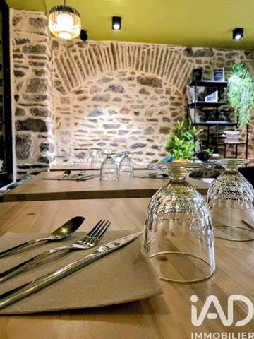 Immeuble à vendre 262 m² Fougères