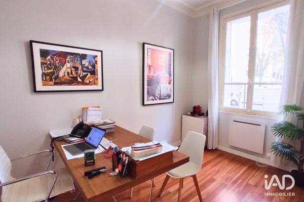 Droit au bail à vendre 40 m² Paris 15