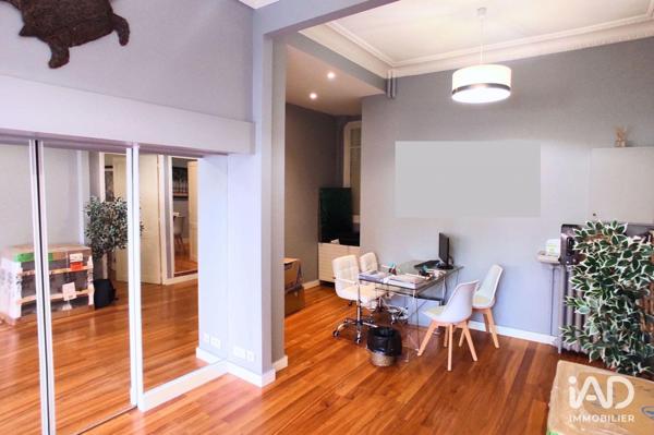 Droit au bail à vendre 40 m² Paris 15