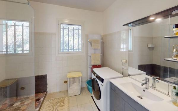 Maison à vendre    5 pièces •  La Farlède