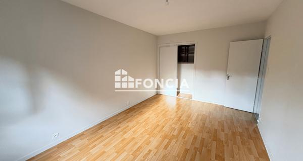 Location Appartement 5 pièces 125.63 m² - Les Martres-de-veyre 63730