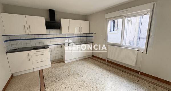 Location Appartement 5 pièces 125.63 m² - Les Martres-de-veyre 63730