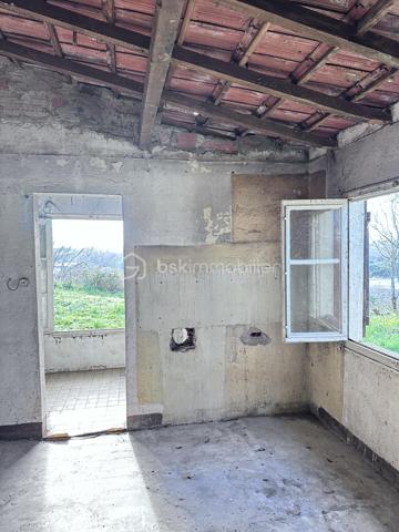 Terrain de 1 280 m²