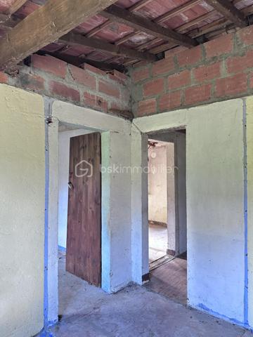 Terrain de 1 280 m²