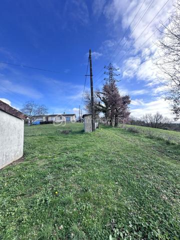 Terrain de 1 280 m²