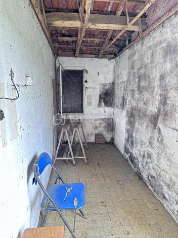 Terrain de 1 280 m²