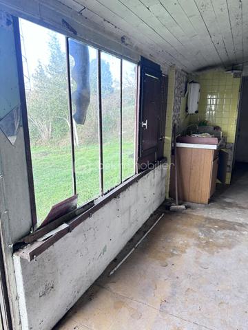 Terrain de 1 280 m²