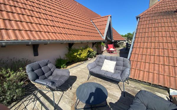 Appartement à vendre    6 pièces • 148 m2 Lentilly
