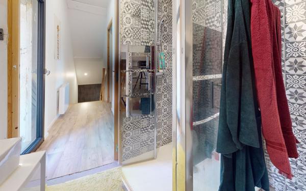 Appartement à vendre    6 pièces • 148 m2 Lentilly