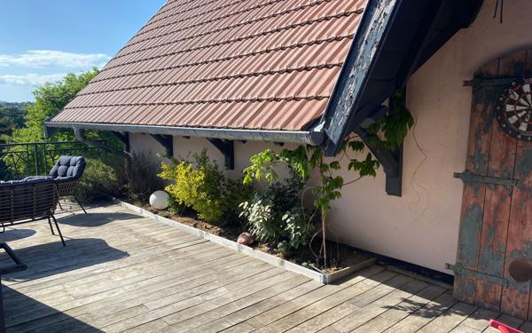 Appartement à vendre    6 pièces • 148 m2 Lentilly