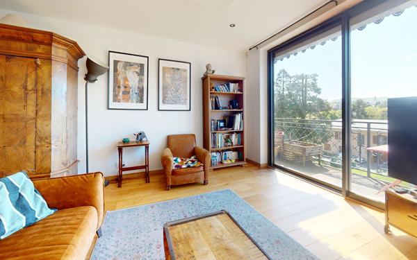 Appartement à vendre    6 pièces • 148 m2 Lentilly