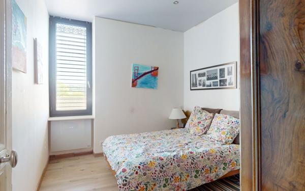 Appartement à vendre    6 pièces • 148 m2 Lentilly
