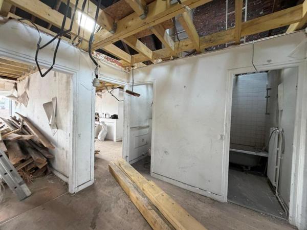 Appartement à Vendre à LILLE 300000 € *