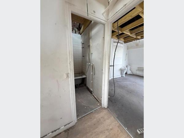 Appartement à Vendre à LILLE 300000 € *