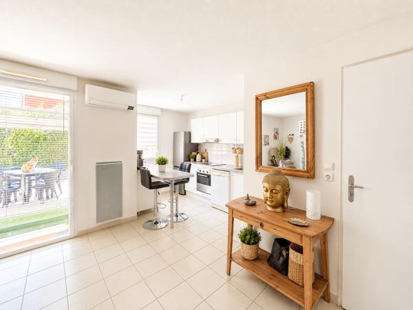 Appartement
         3 pièces
        - 63 m² 228 000 € *