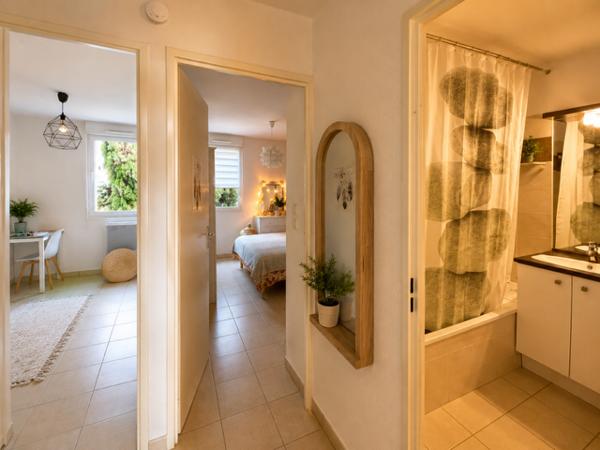 Appartement
         3 pièces
        - 63 m² 228 000 € *