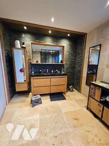 A vendre : Maison spacieuse de 162m² à Ceaux en Couhé, VALENCE-EN-POITOU (86700)