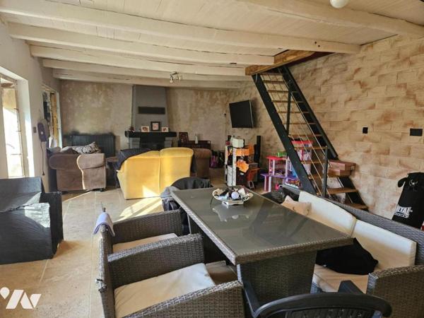 A vendre : Maison spacieuse de 162m² à Ceaux en Couhé, VALENCE-EN-POITOU (86700)