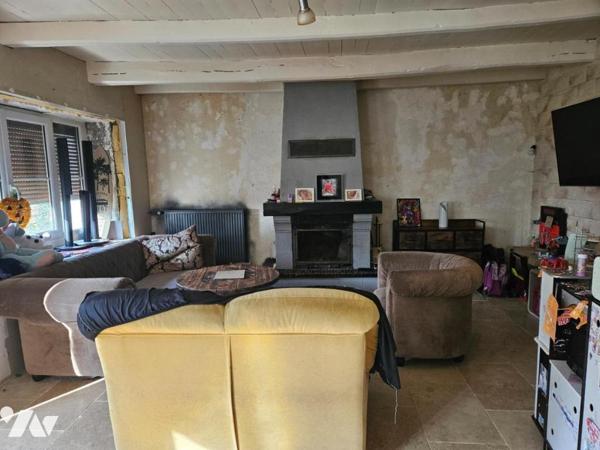 A vendre : Maison spacieuse de 162m² à Ceaux en Couhé, VALENCE-EN-POITOU (86700)
