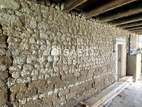 Superbe propriété de 26 ha : 2 maisons à rénover + 1 étang de 5ha