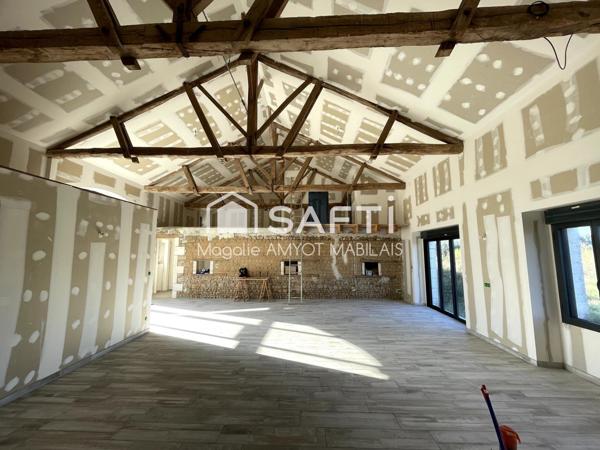 Superbe propriété de 26 ha : 2 maisons à rénover + 1 étang de 5ha