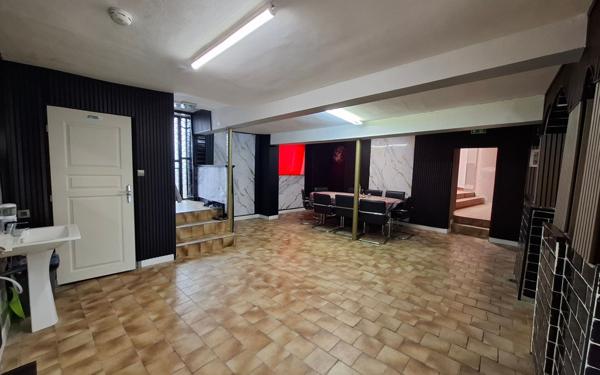 Maison à vendre    7 pièces • 190 m2 Cuise-la-Motte