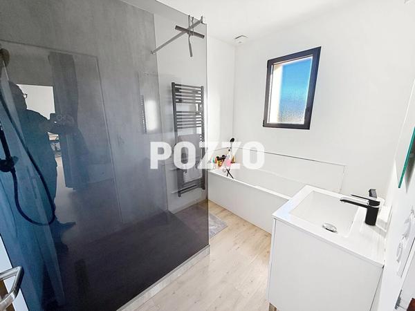 BREHAL Maison moderne de 155 m² à proximité des commerces et de la plage BREHAL