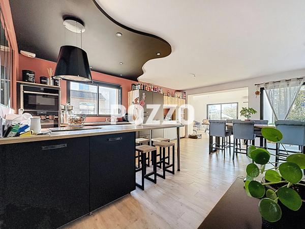 BREHAL Maison moderne de 155 m² à proximité des commerces et de la plage BREHAL