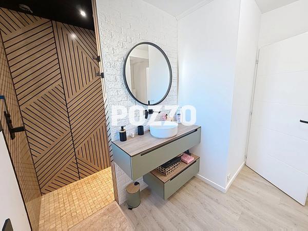 BREHAL Maison moderne de 155 m² à proximité des commerces et de la plage BREHAL