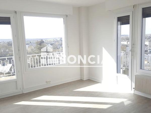 Location Appartement 4 pièces 90.8 m² - 38 RUE THIERS Rethel 08300