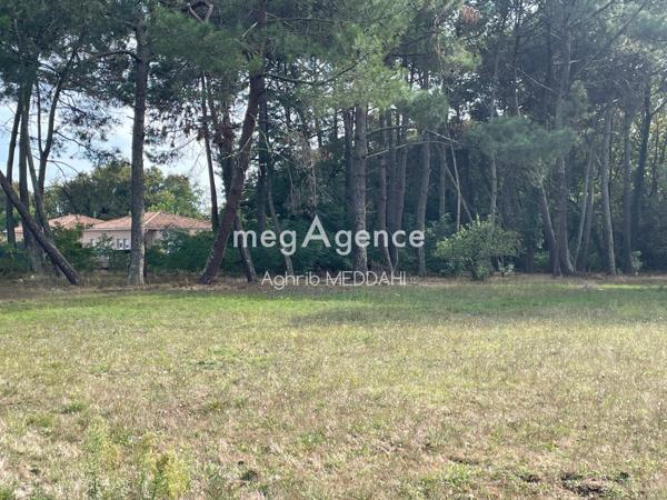 Terrain à SAINT-AUBIN-DE-MEDOC, 33160 - 606m²