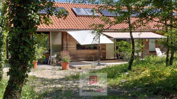 Maison d'architecte bioclimatique .7 pièces .Terrain de 3 092 m²