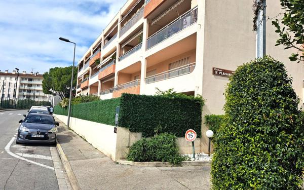 Appartement à vendre    1 pièce • 22,45 m2 Vallauris