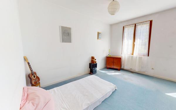 Maison à vendre    4 pièces • 88 m2 Vaulx-en-Velin