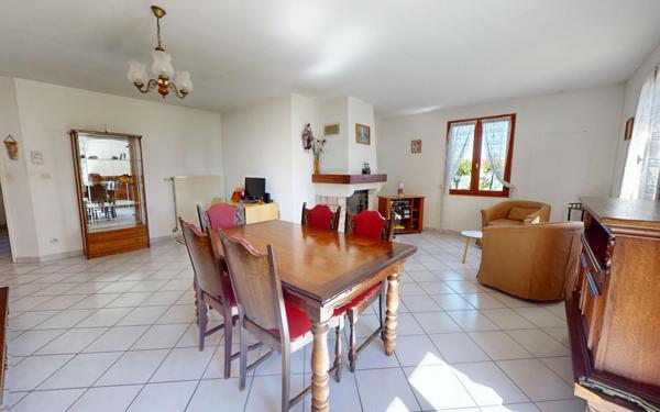 Maison à vendre    4 pièces • 88 m2 Vaulx-en-Velin