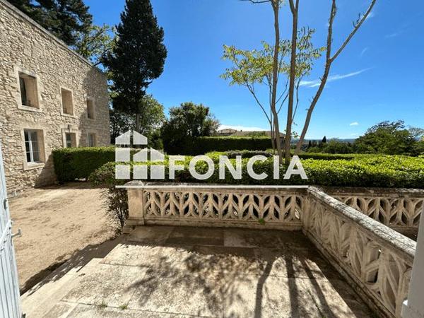 À vendre Appartement 4 pièces 122 m² - Villeneuve-lès-avignon 30400