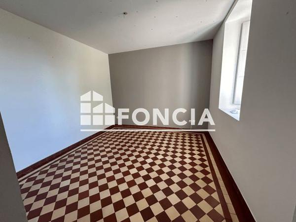 À vendre Appartement 4 pièces 122 m² - Villeneuve-lès-avignon 30400