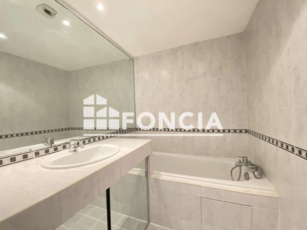 Location Appartement 3 pièces 55.04 m² - 260 CHEMIN DES COMBES Antibes 06600