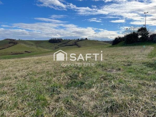 Beau terrain de 2400m2 ! vue sur les Pyrénnées