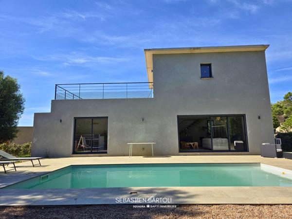 Villa contemporaine T5 de 135m2 avec piscine
