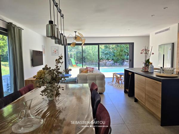 Villa contemporaine T5 de 135m2 avec piscine