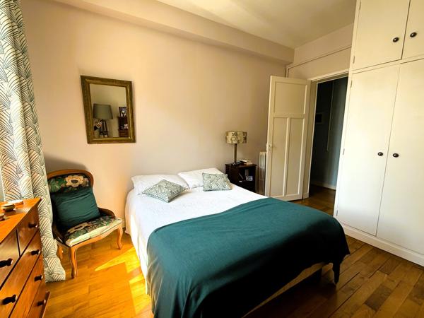 NANTES CANCLAUX T4-5 ENSOLEILLE PARQUET CHEMINEE et GARAGE CAVE et GRENIER