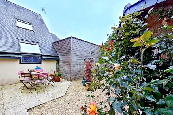 Dpt Cotes d’Armor (22) -à vendre -PLEUMEUR-BODOU - Crec’h Lagadurien - Maison T9 – 200 m² - 7 chambres -Terrain clos 1 661 m² - Double garage - Appartement indépendant - Environnement recherché - Visi