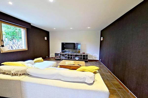 Dpt Cotes d’Armor (22) -à vendre -PLEUMEUR-BODOU - Crec’h Lagadurien - Maison T9 – 200 m² - 7 chambres -Terrain clos 1 661 m² - Double garage - Appartement indépendant - Environnement recherché - Visi